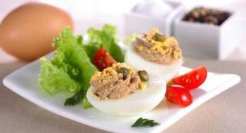 HUEVOS RELLENOS