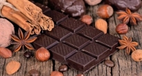 Comer chocolate oscuro puede ayudar a mejorar la memoria